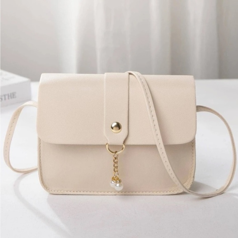 ⚠️Clearance🤍Mini Flap Square Bag Faux Pearls